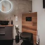 Jobostays - Downtown Hafen - Luxusbad - Direkt Am Hafen - 5 Min Zu Fuss Innenstadt Und Bahnhof - Aufzug - Kostenfreies Wlan - Kueche - Kontaktfreier Check-in Lejlighed *