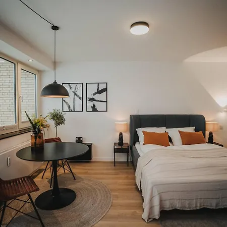 Downtown Mit Luxusbad Am Hafen Nur 5 Minuten Zu Fuss In Innenstadt Und Zum Bahnhof! *