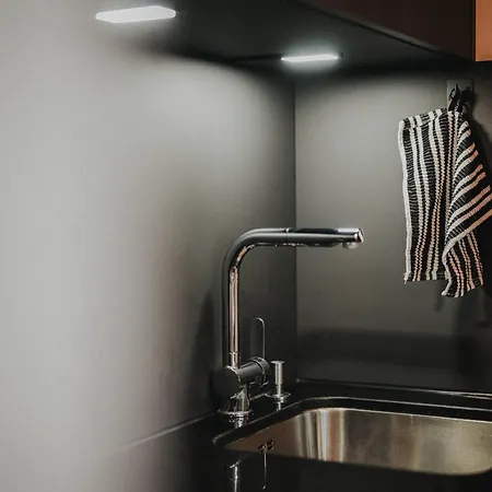Downtown Mit Luxusbad Am Hafen Nur 5 Minuten Zu Fuss In Innenstadt Und Zum Bahnhof! Apartament