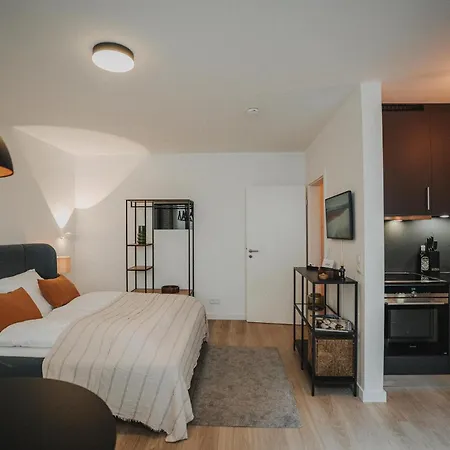 Downtown Mit Luxusbad Am Hafen Nur 5 Minuten Zu Fuss In Innenstadt Und Zum Bahnhof! *