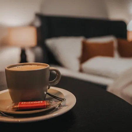 Daire Downtown Mit Luxusbad Am Hafen Nur 5 Minuten Zu Fuss In Innenstadt Und Zum Bahnhof! *