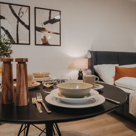 Downtown Mit Luxusbad Am Hafen Nur 5 Minuten Zu Fuss In Innenstadt Und Zum Bahnhof! *