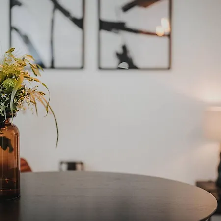 Downtown Mit Luxusbad Am Hafen Nur 5 Minuten Zu Fuss In Innenstadt Und Zum Bahnhof! Apartment Oldenburg