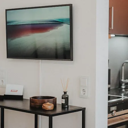 Jobostays - Downtown Hafen - Luxusbad - Direkt Am Hafen - 5 Min Zu Fuss Innenstadt Und Bahnhof - Aufzug - Kostenfreies Wlan - Kueche - Kontaktfreier Check-in * Oldenburg