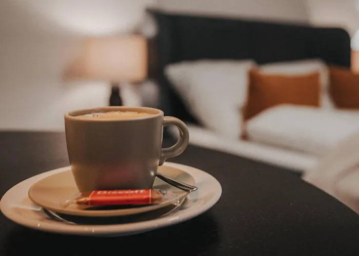 Jobostays - Downtown Hafen Apartment Oldenburg - Luxusbad - Direkt Am Hafen - 5 Min Zu Fuss Innenstadt Und Bahnhof - Aufzug - Kostenfreies Wlan - Kueche - Kontaktfreier Check-In 公寓